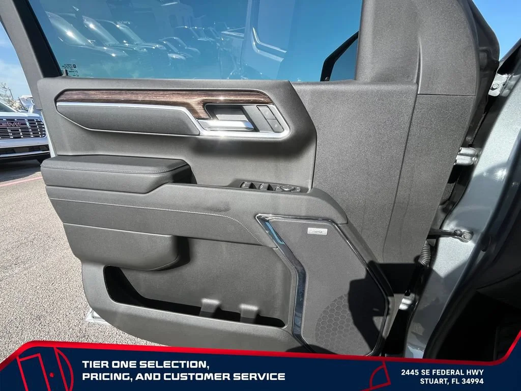 New 2026 Sterling Metallic GMC Elevation image 23