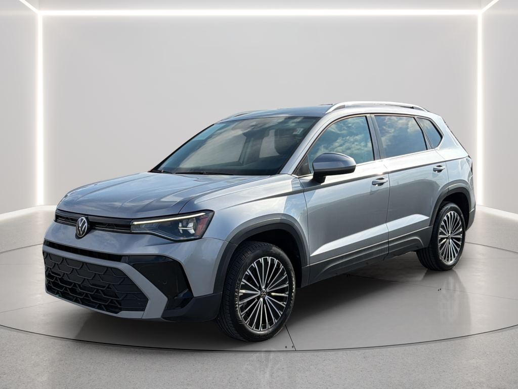 Used 2025 Pyrite Silver Metallic Volkswagen 1.5T SE image 9