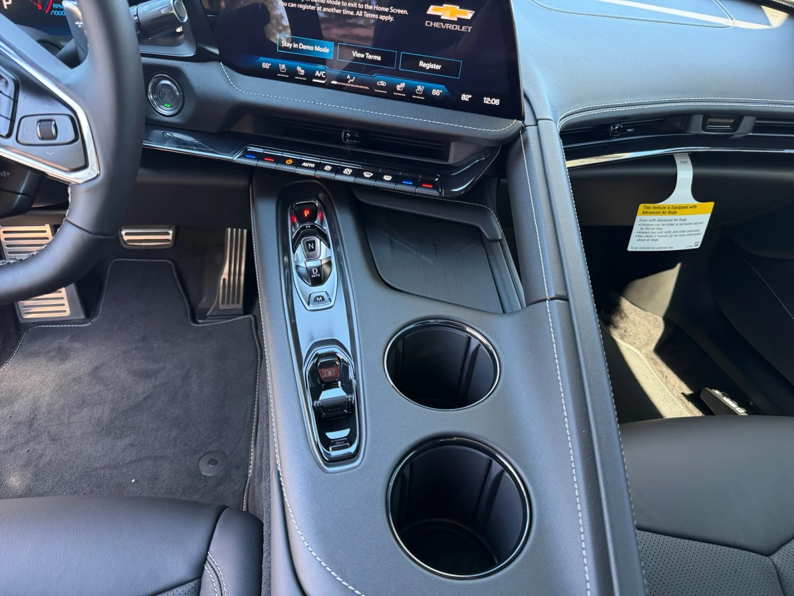 2027 Chevrolet Corvette 2LZ - Photo 15