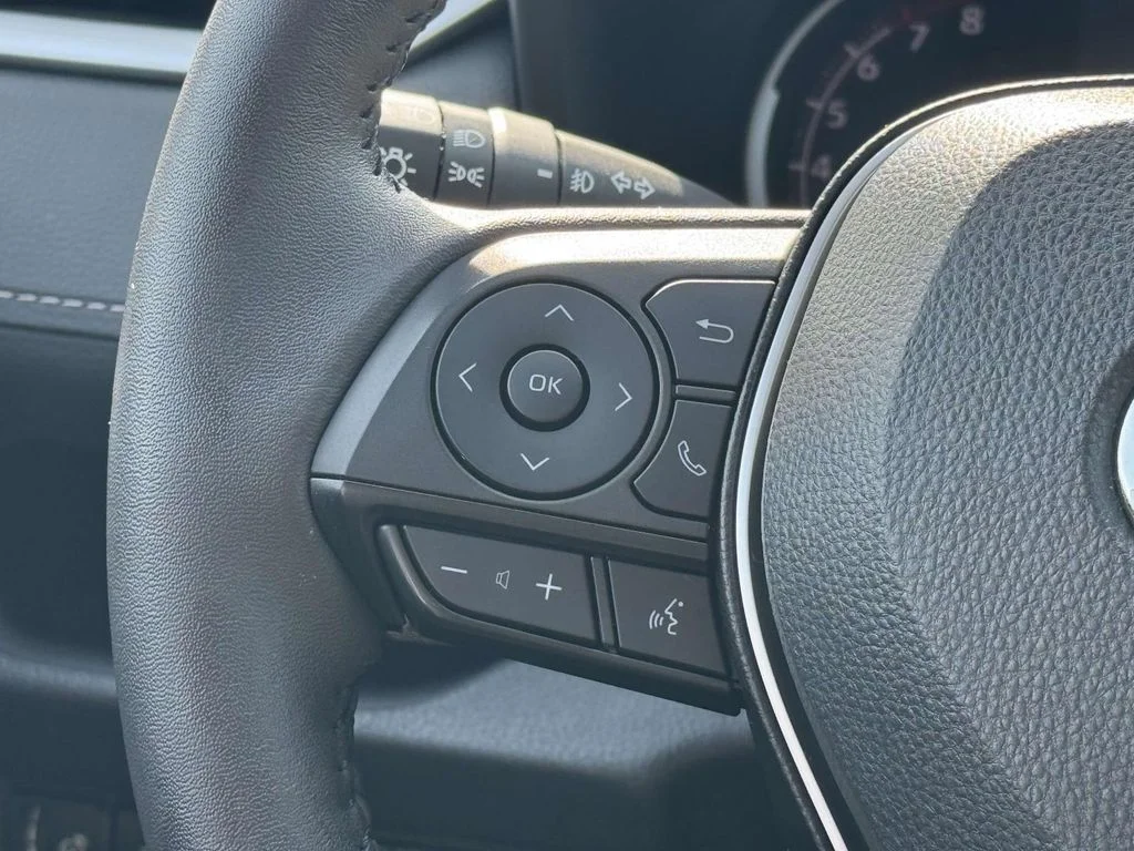 Used 2024 Black Toyota XLE Premium image 23