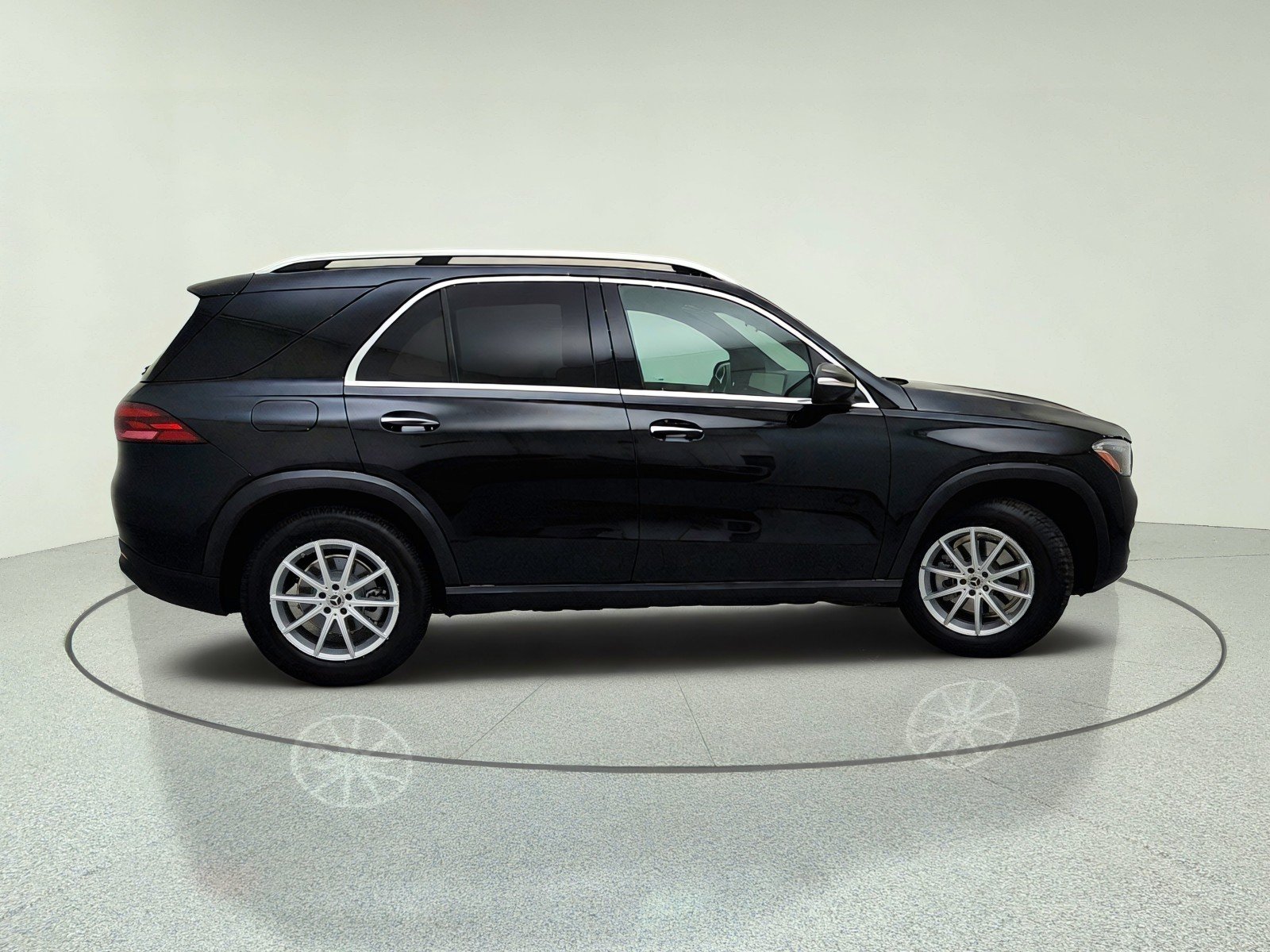 Certified Used 2026 Obsidian Black Metallic Mercedes-Benz GLE 350 image 7