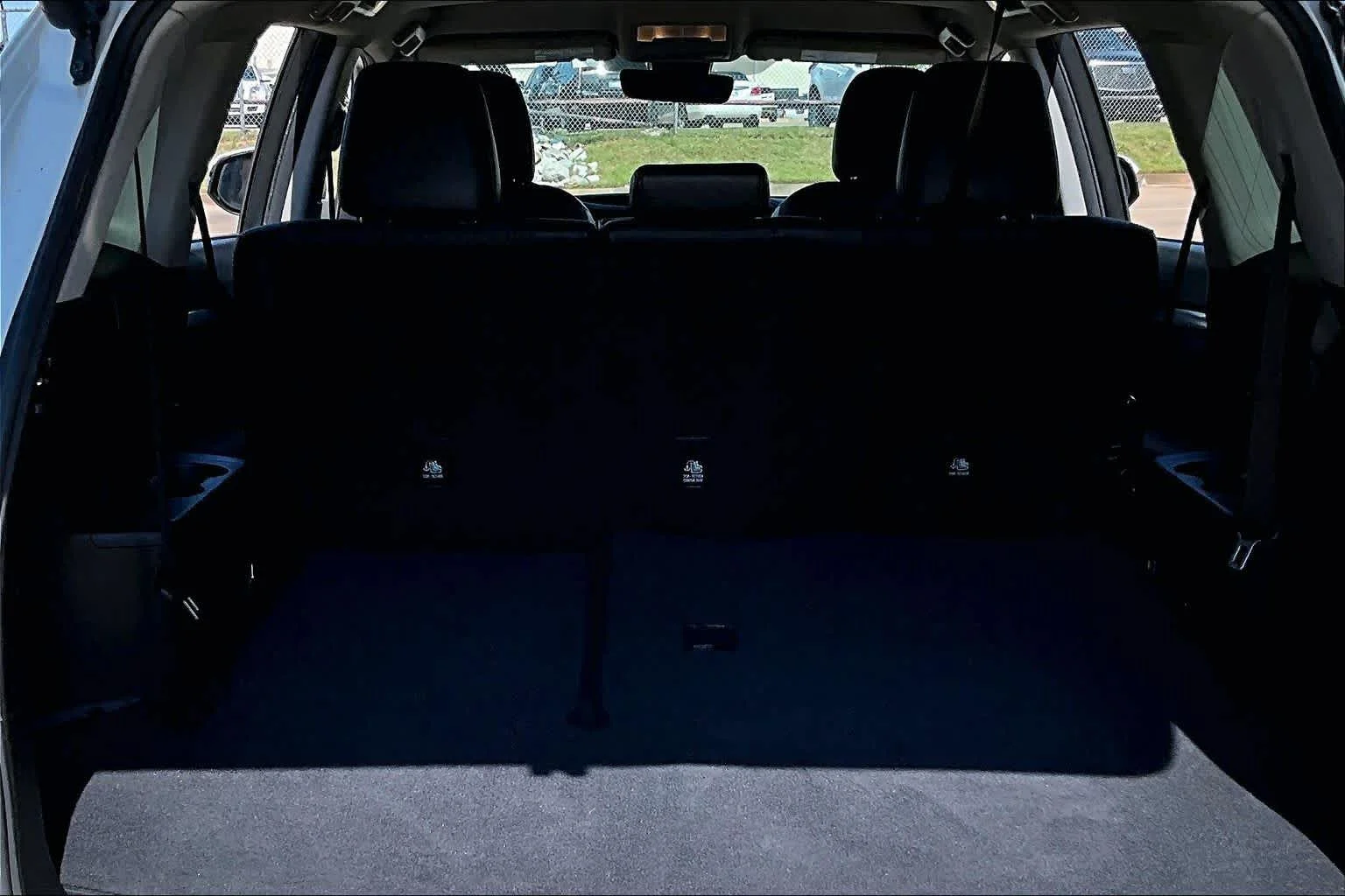 Used 2017 Blizzard Pearl Toyota LE image 31