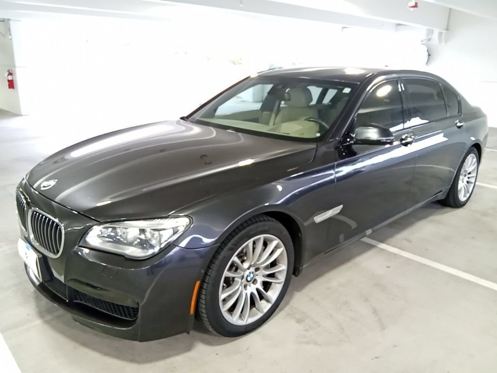 2014 BMW 7 Series 750Li xDrive's photo