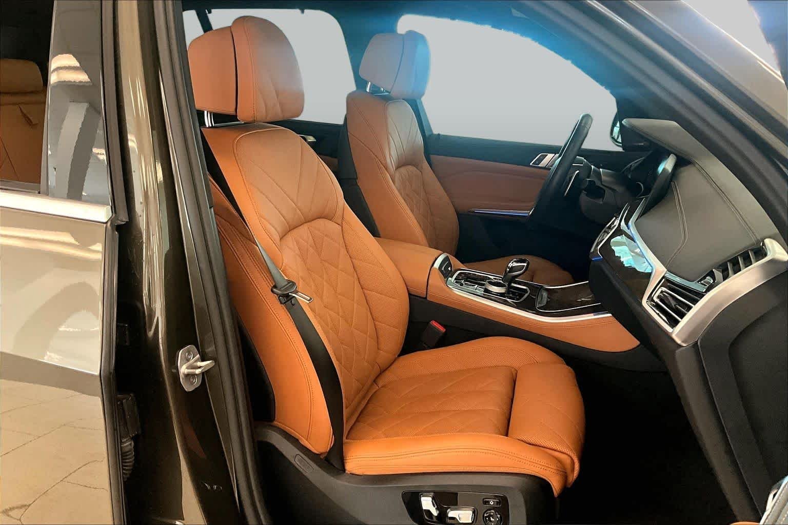 Used 2023 Manhattan Green Metallic BMW xDrive45e image 8