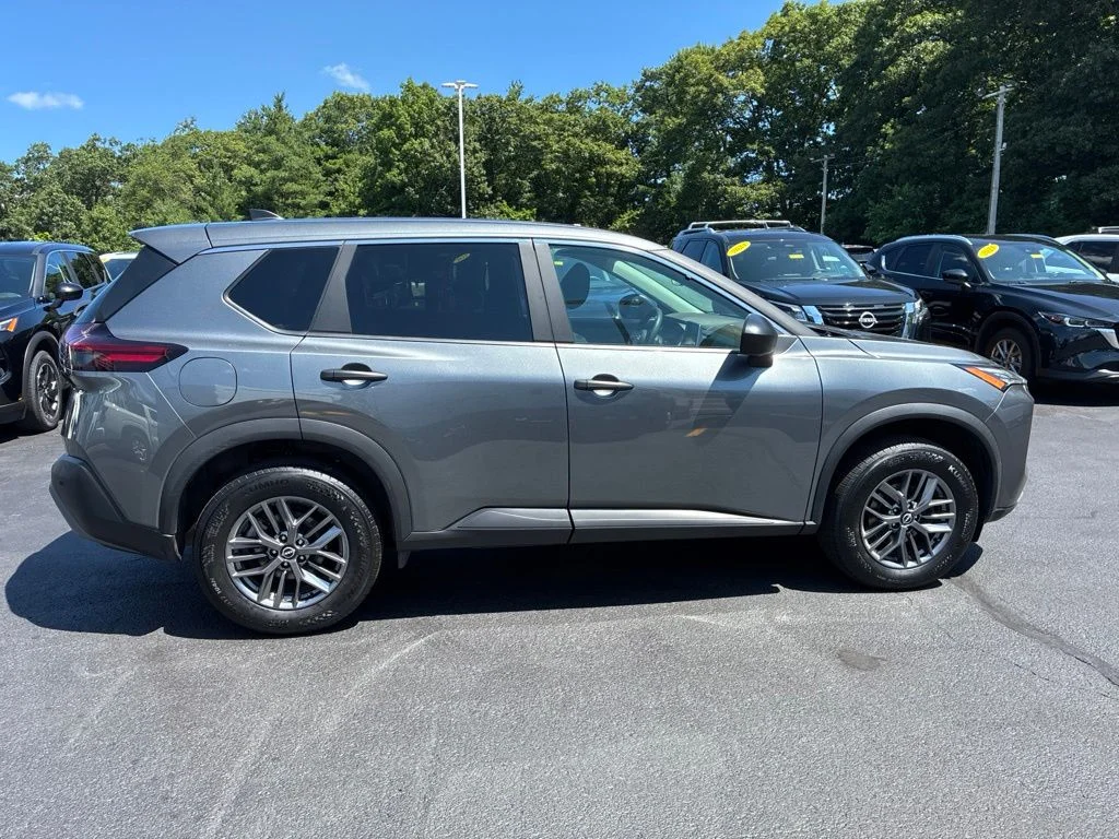 Used 2023 Gray Nissan S image 8