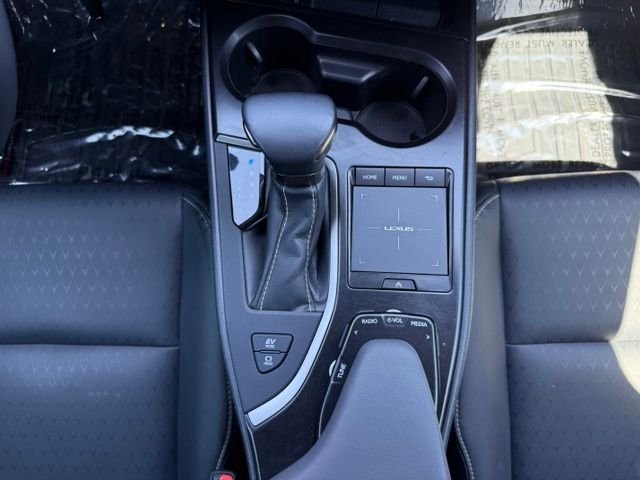 2021 Lexus UX Hybrid 250h - Photo 26