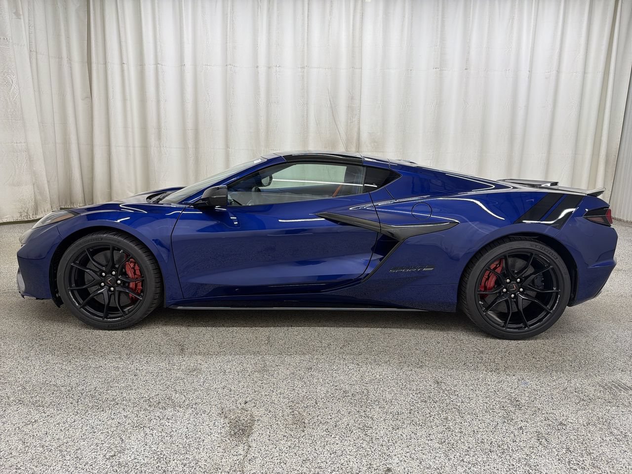 2027 Chevrolet Corvette 3LT - Photo 6