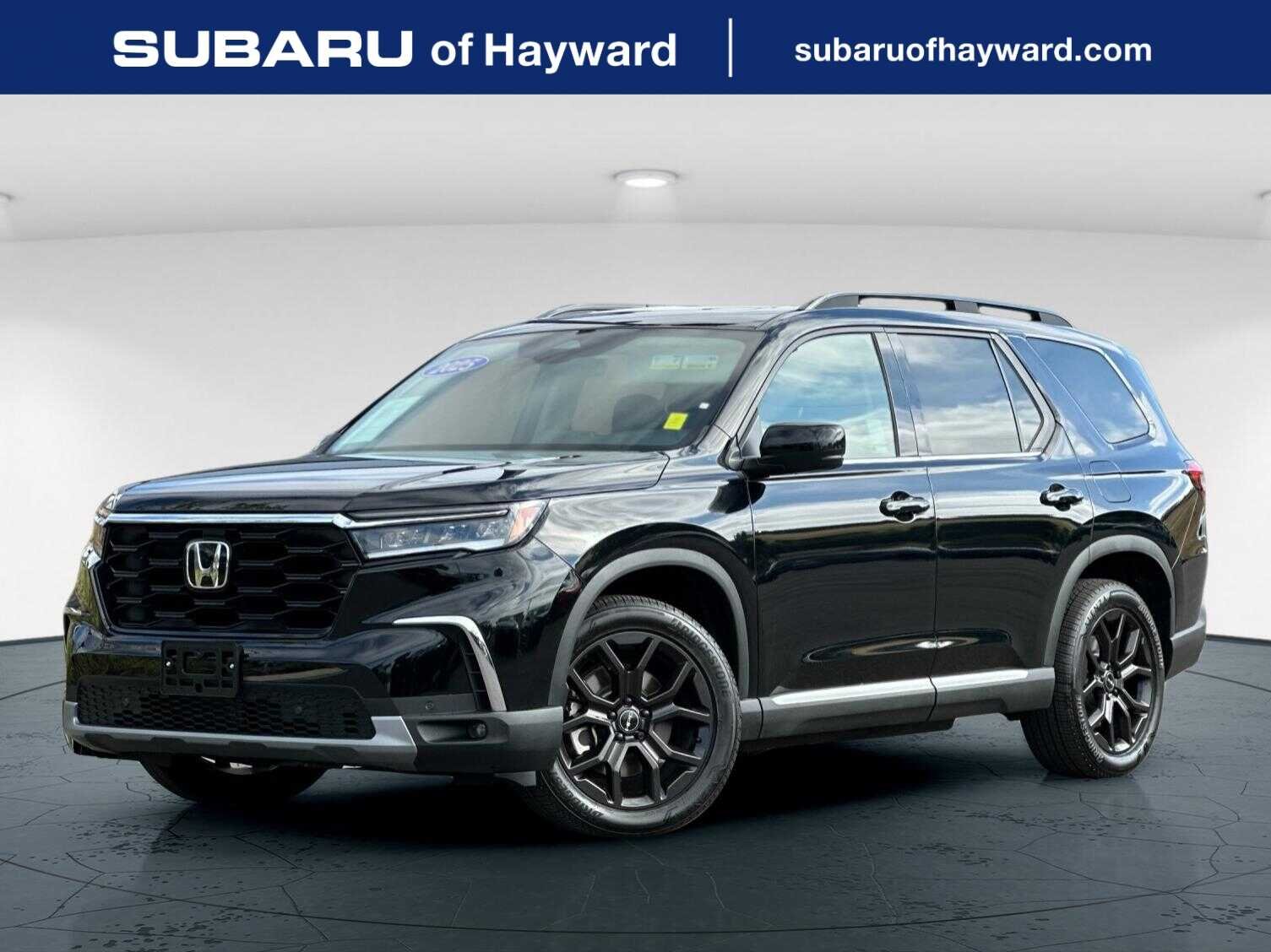 2025 Honda Pilot Touring AWD's photo