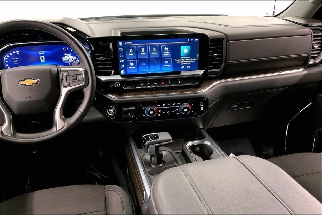 Used 2024 Dark Ash Metallic Chevrolet LT image 7