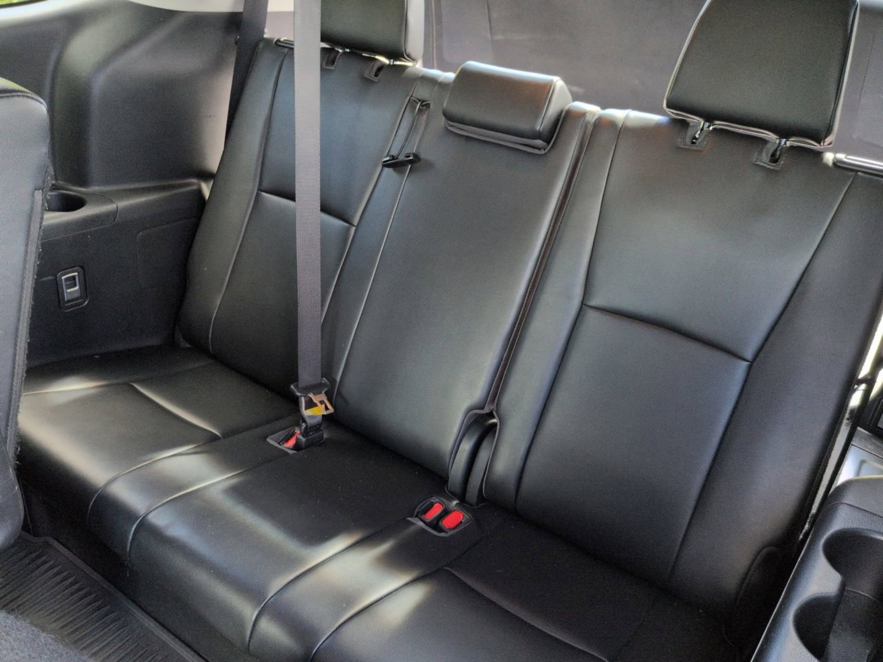 Used 2022 Midnight Black Metallic Toyota XLE image 12