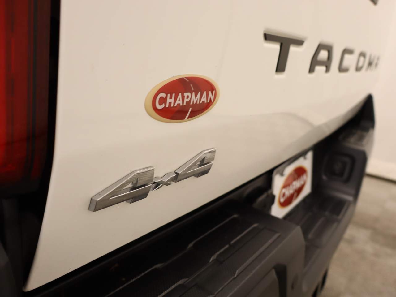 Used 2024 Ice Cap Toyota SR Crew Cab image 19