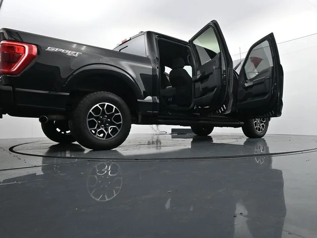 Used 2023 Black Ford XLT image 45
