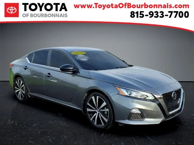 2022 Nissan Altima SR