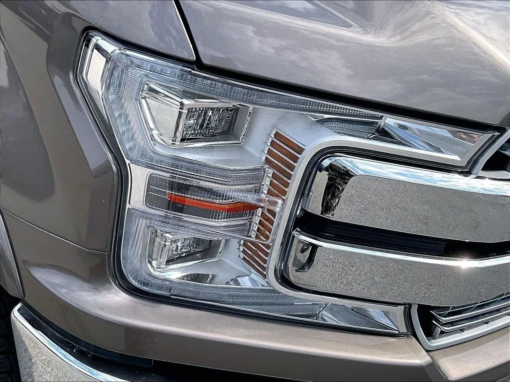 Used 2019 Gray Ford  image 31
