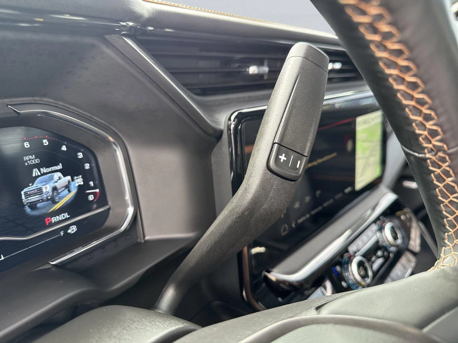 Used 2025 Sterling Metallic GMC AT4 image 24