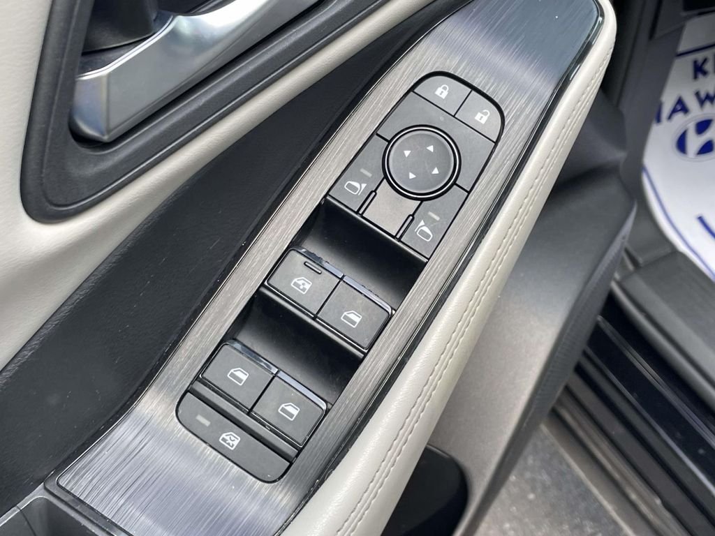 Used 2025 Black Nissan SV image 15