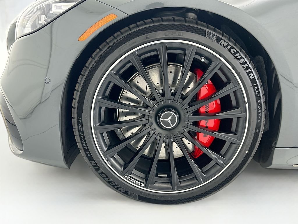 New 2026 MANUFAKTUR Silicon Grey Mercedes-Benz S 63 E AMG® image 29