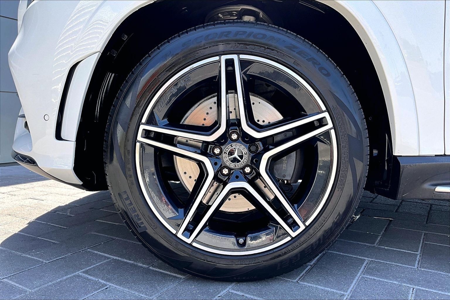 Used 2023  Mercedes-Benz GLS 450 image 9