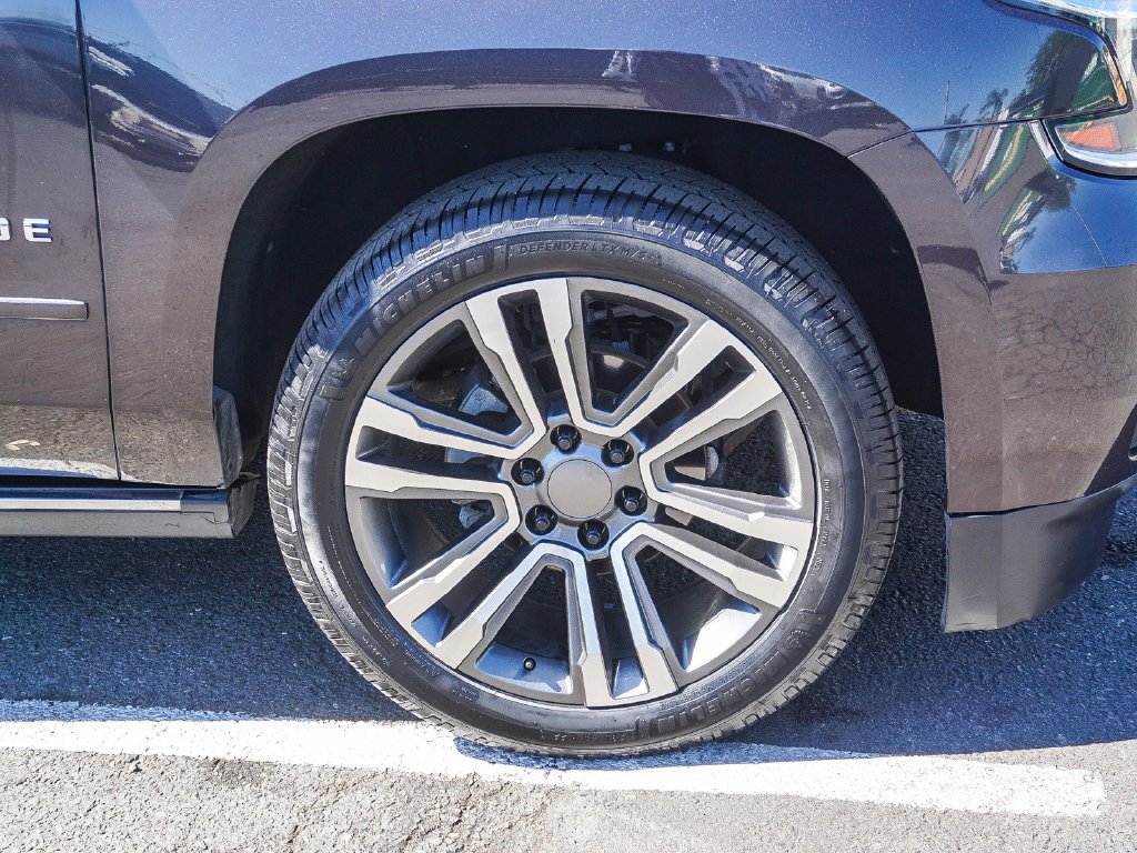 Used 2016 Gray Chevrolet LTZ image 9