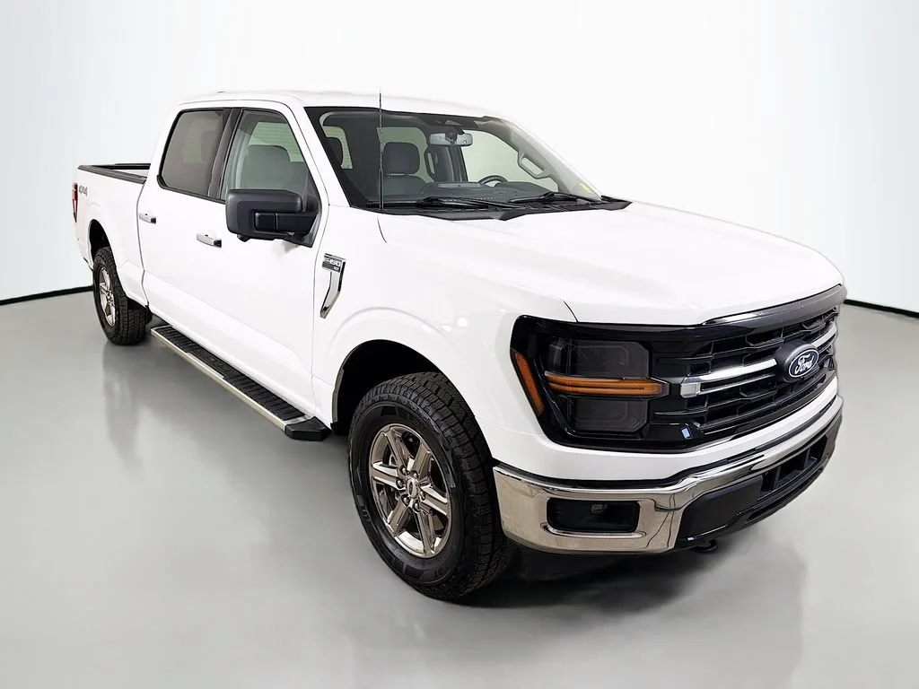 Used 2024 White Ford XLT image 4