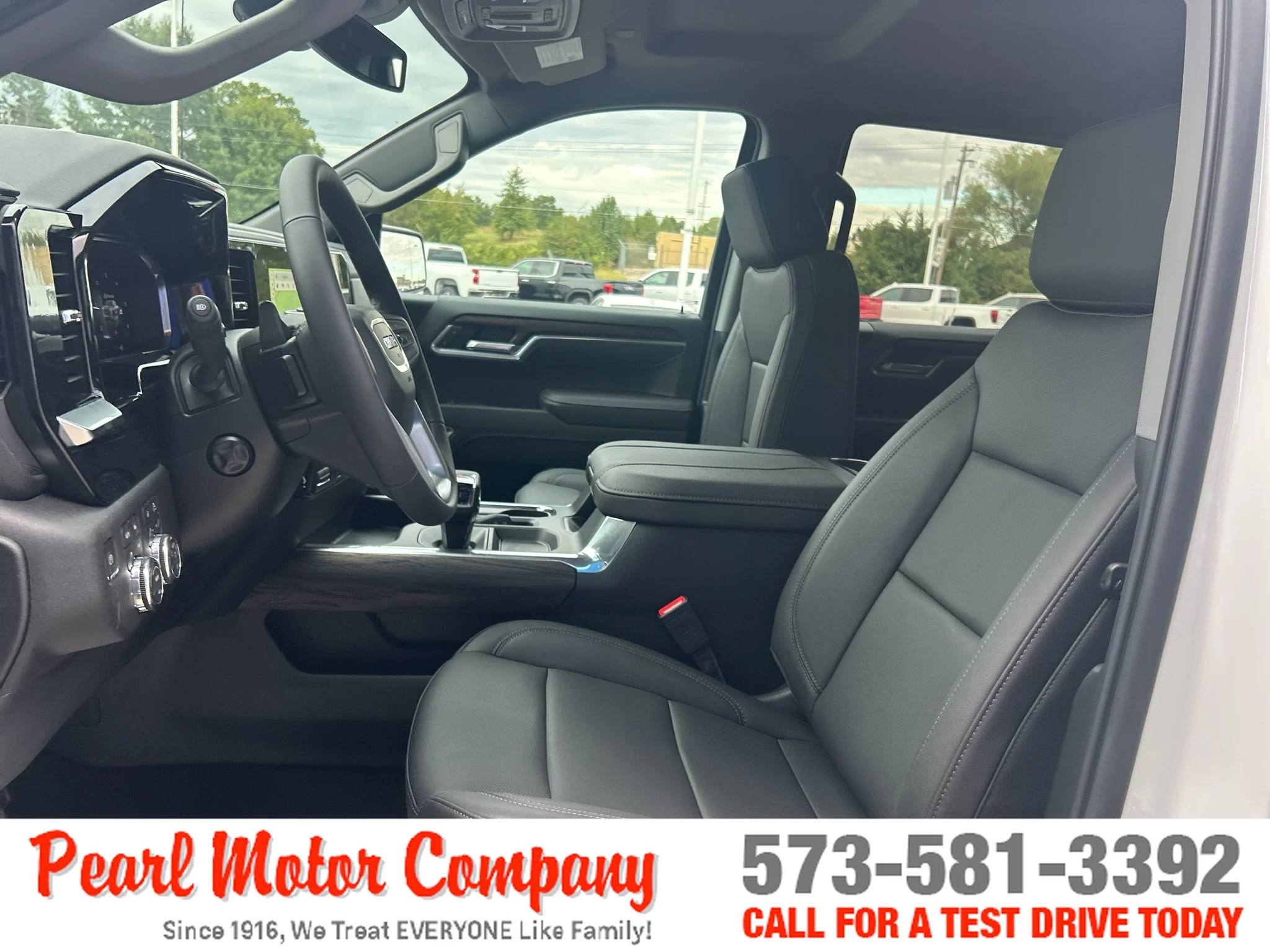 2026 GMC Sierra 1500 SLT - Photo 12