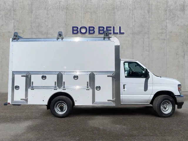 New 2027 White Ford Base image 6