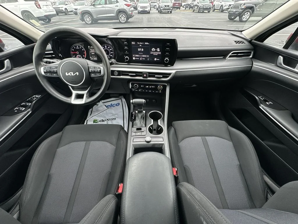 Used 2024 Red Kia LXS image 20