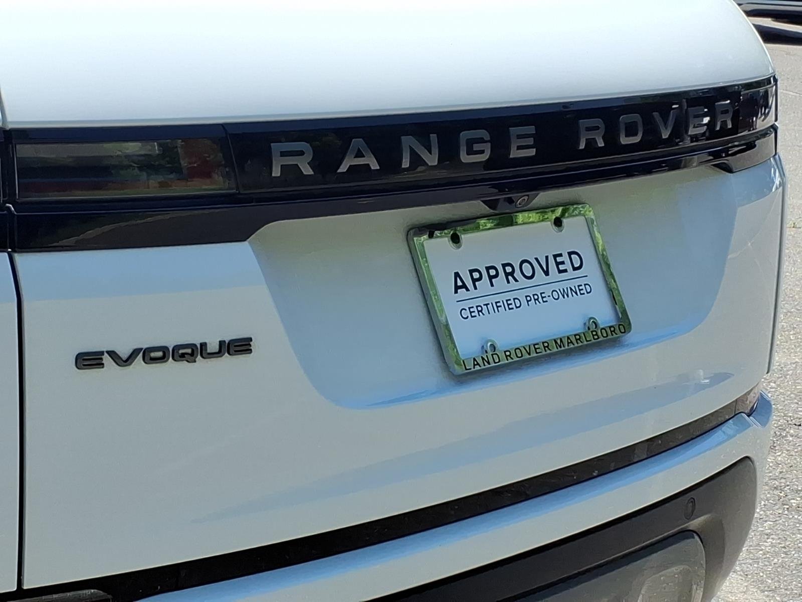 Certified Used 2026 Fuji White Land Rover S image 19