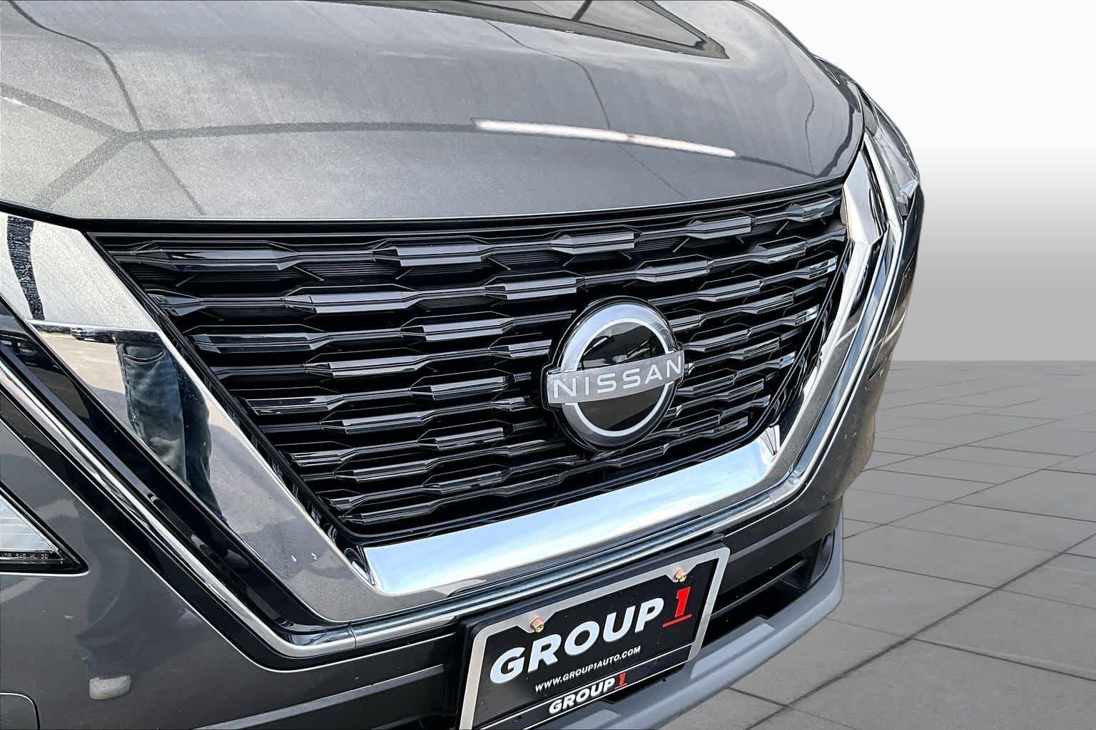 Used 2023 Gun Metallic Nissan SV image 30