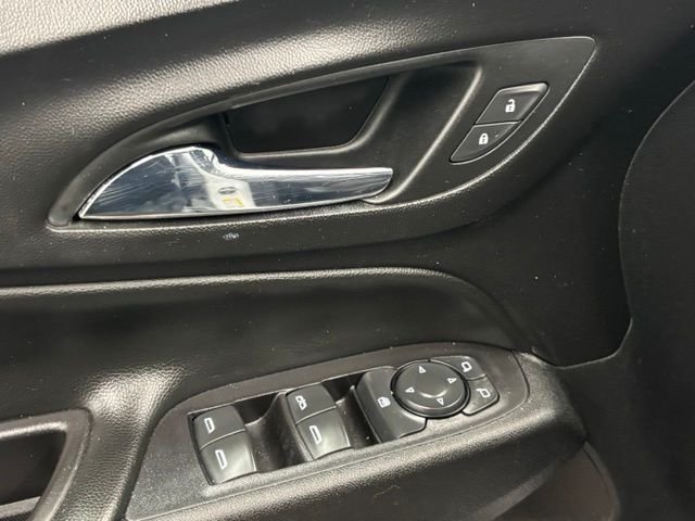 Used 2019 White Chevrolet LT image 12
