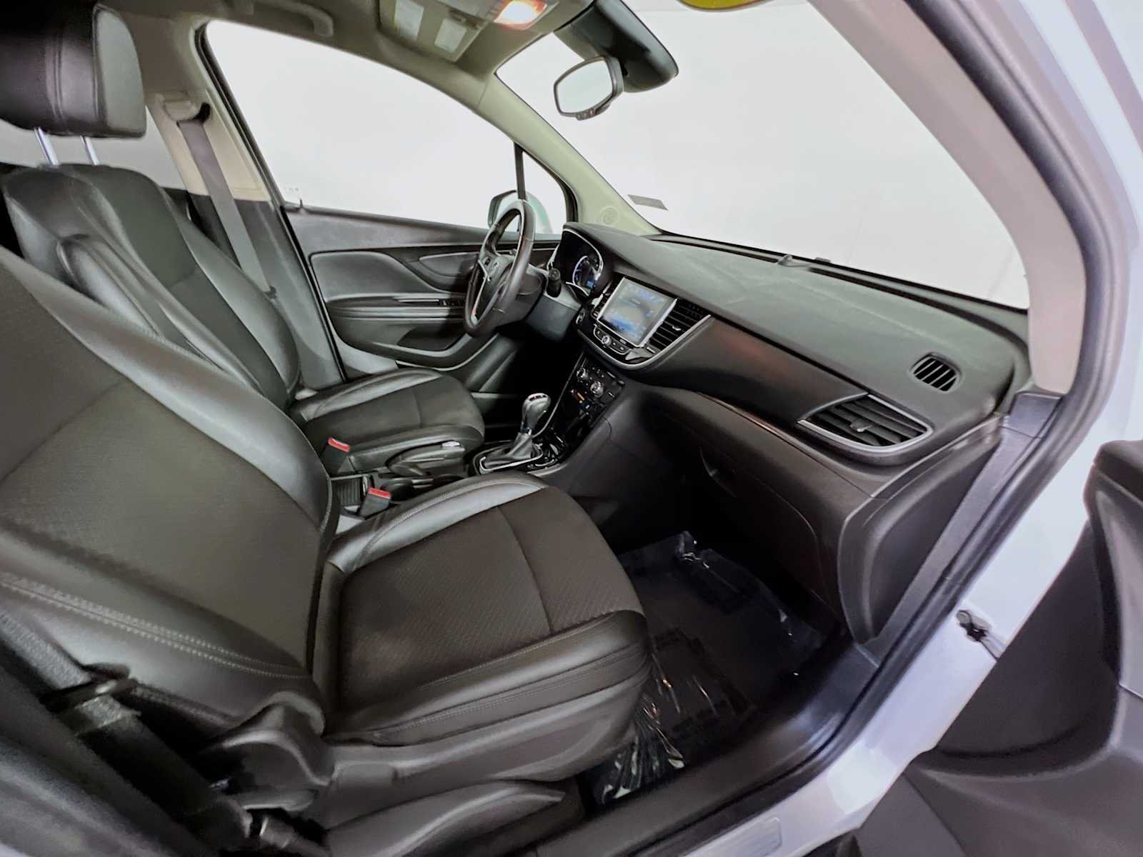 Used 2021 Quicksilver Metallic Buick Preferred image 27
