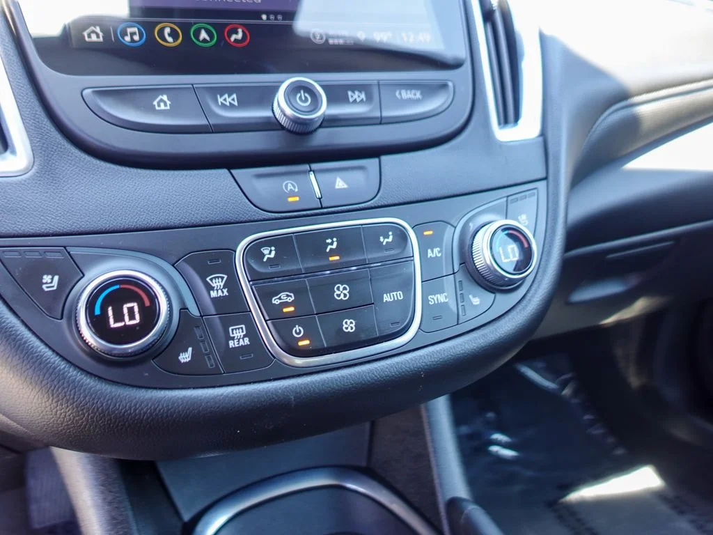 Used 2024 Summit White Chevrolet LT image 19