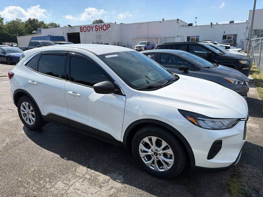 Used 2023 Ford Escape Active with VIN 1FMCU0GN9PUB05329 for sale in Kansas City