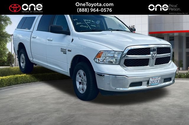 2019 RAM 1500 Classic SLT 4x4 Crew Cab 5'7's photo