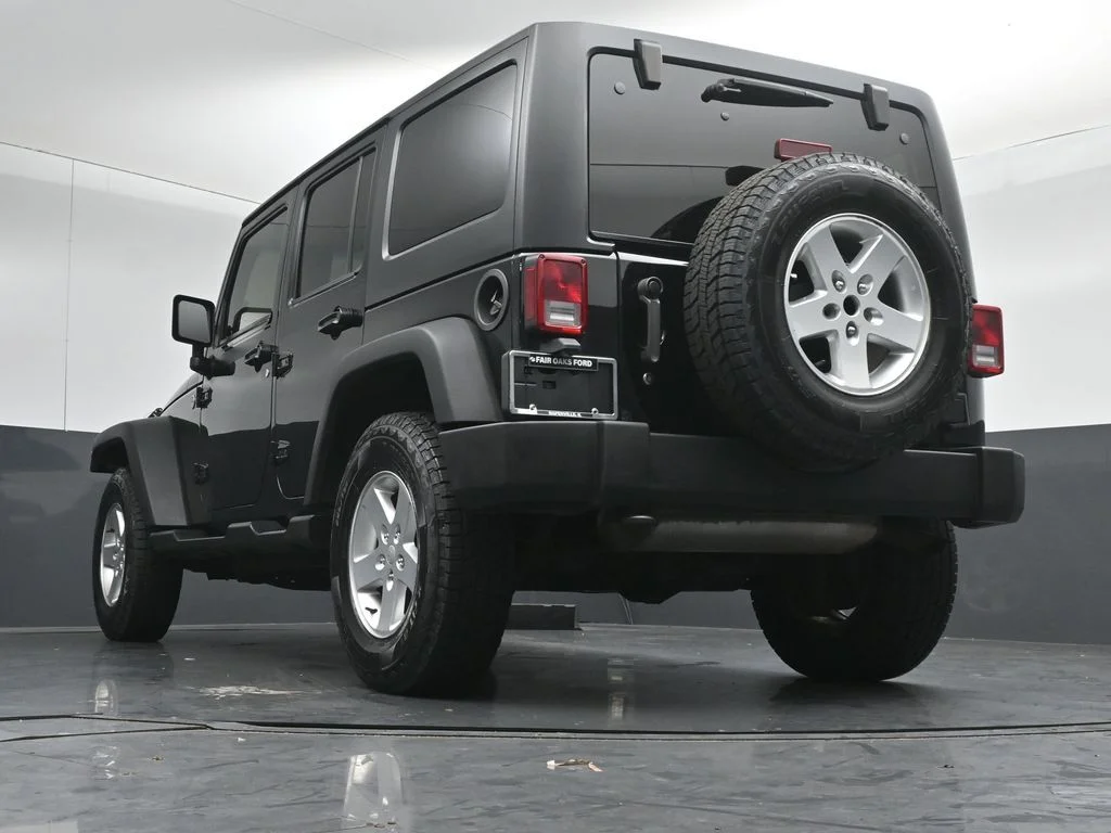 Used 2015 Black Jeep Unlimited Sport image 39