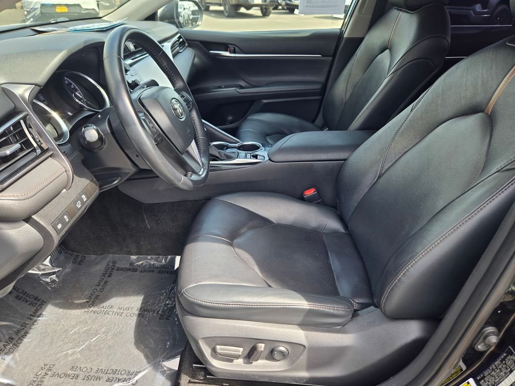 Used 2020 Black Toyota XLE image 11