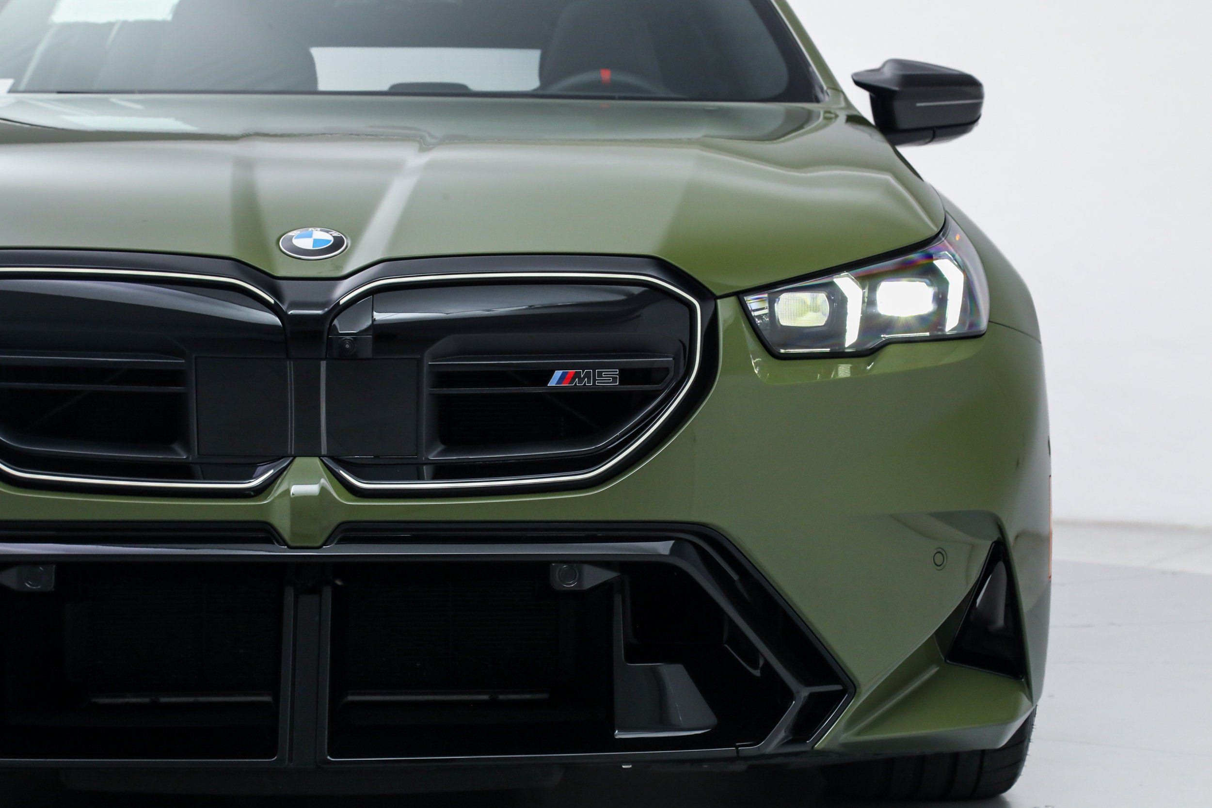 Used 2026 Urbran Green BMW  image 10