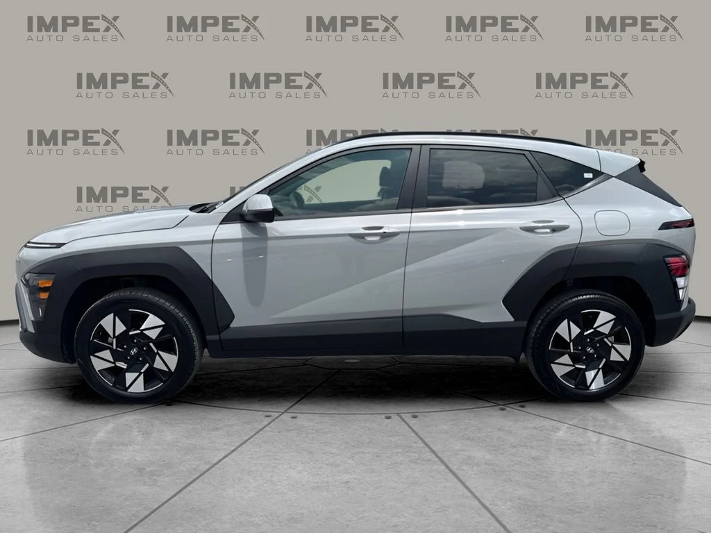 Used 2025 Gray Hyundai SEL image 2