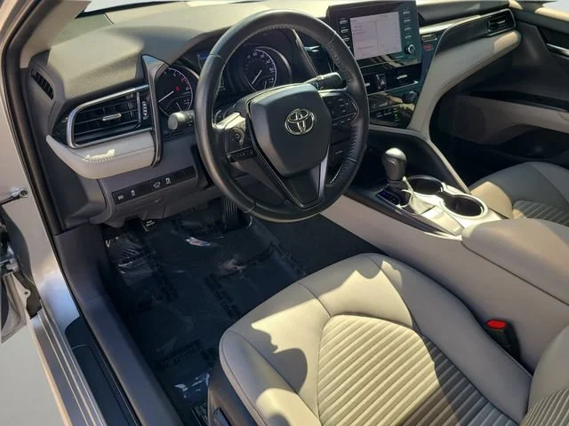 Used 2023  Toyota SE image 19