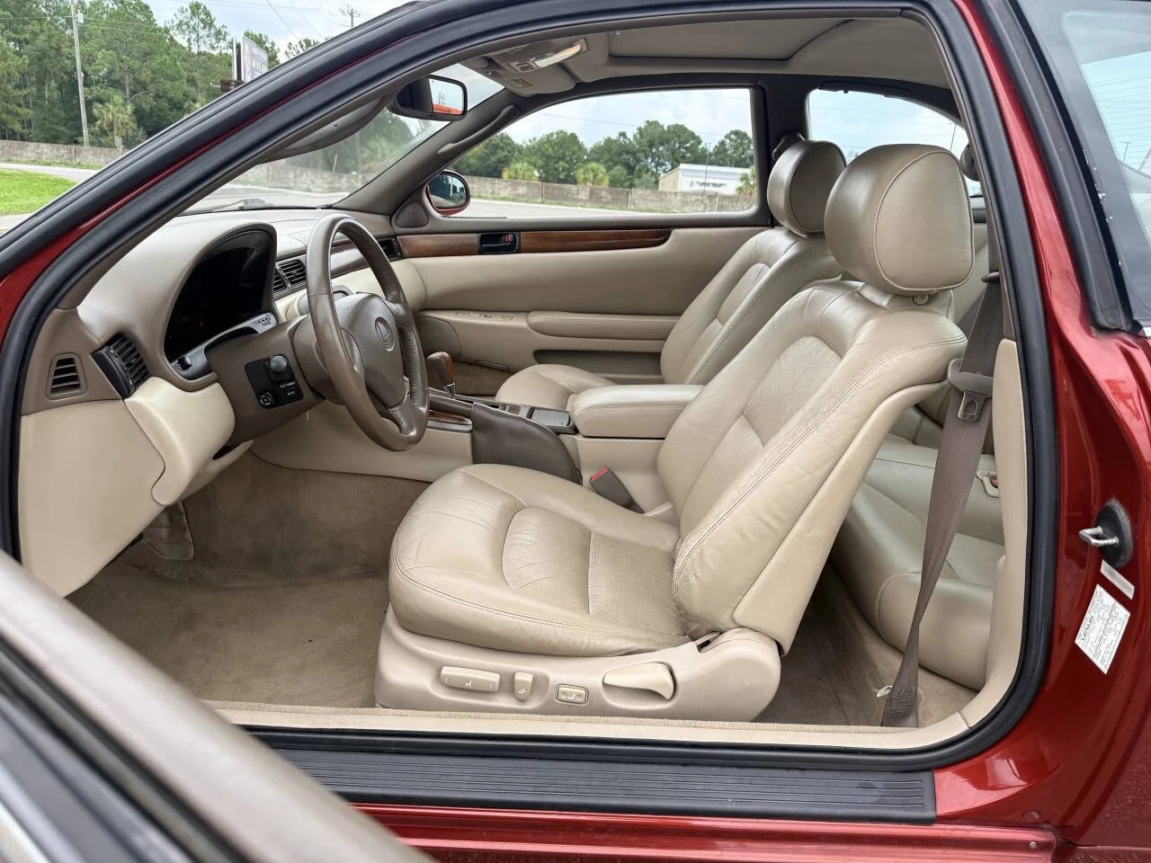 Used 2000 Red Lexus Base 2dr Coupe image 17