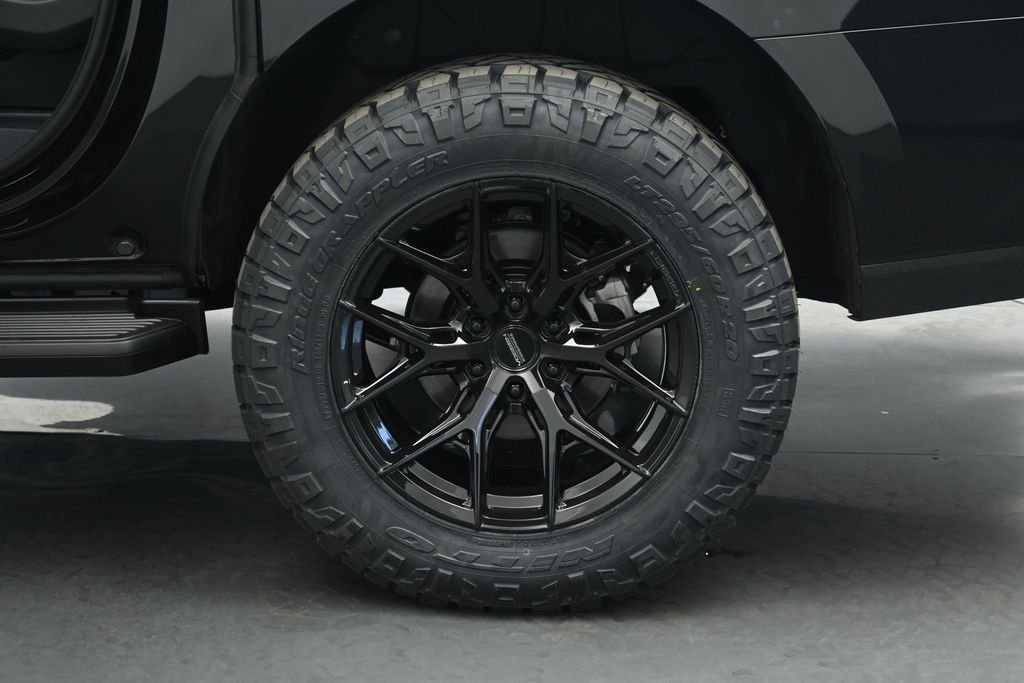New 2026 Agate Black Metallic Ford Platinum image 25