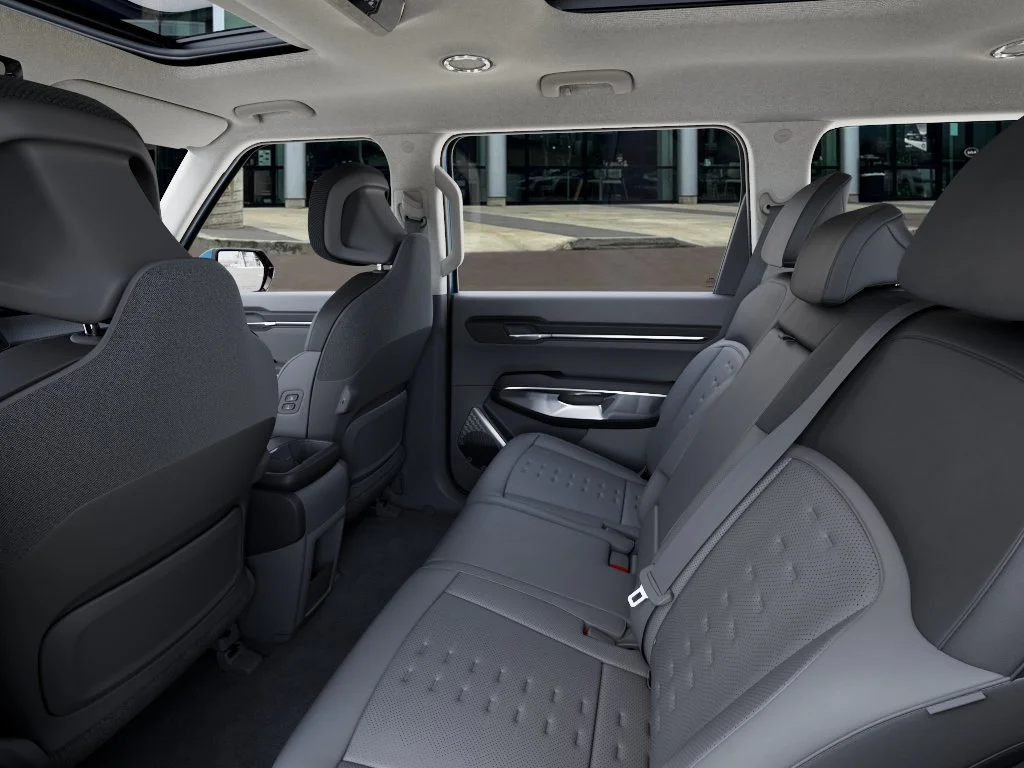 New 2026 Ocean Blue Kia Wind AWD image 18