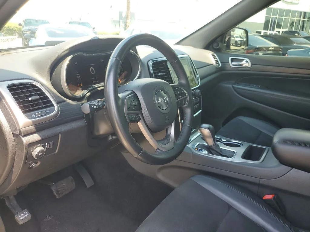 Used 2021 Black Jeep Laredo X image 12
