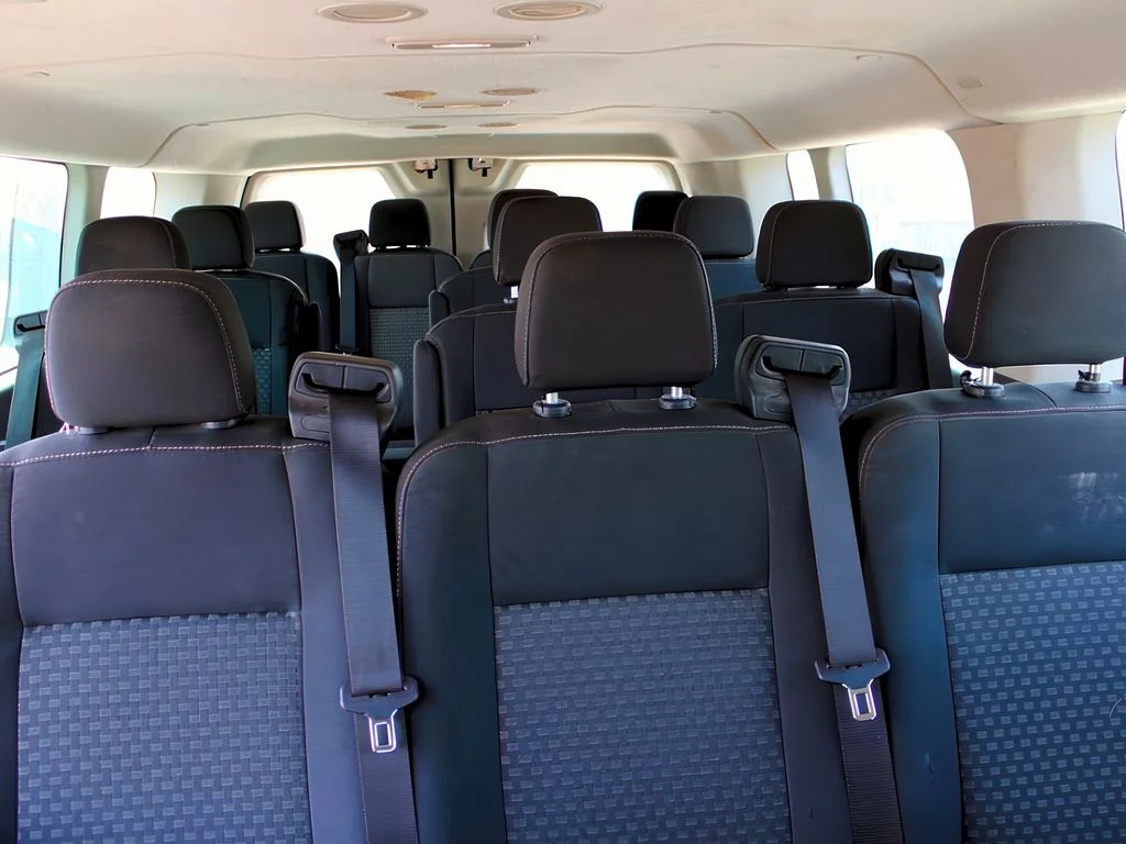 2021 Ford Transit Passenger Van XLT - Photo 26