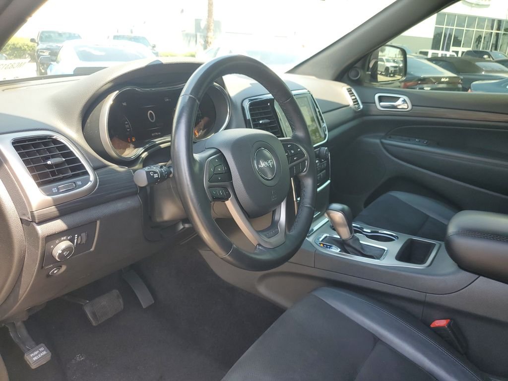 Used 2021 Black Jeep Laredo X image 13