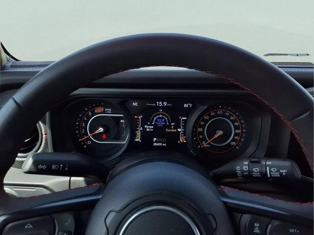 Used 2025  Jeep Rubicon image 13