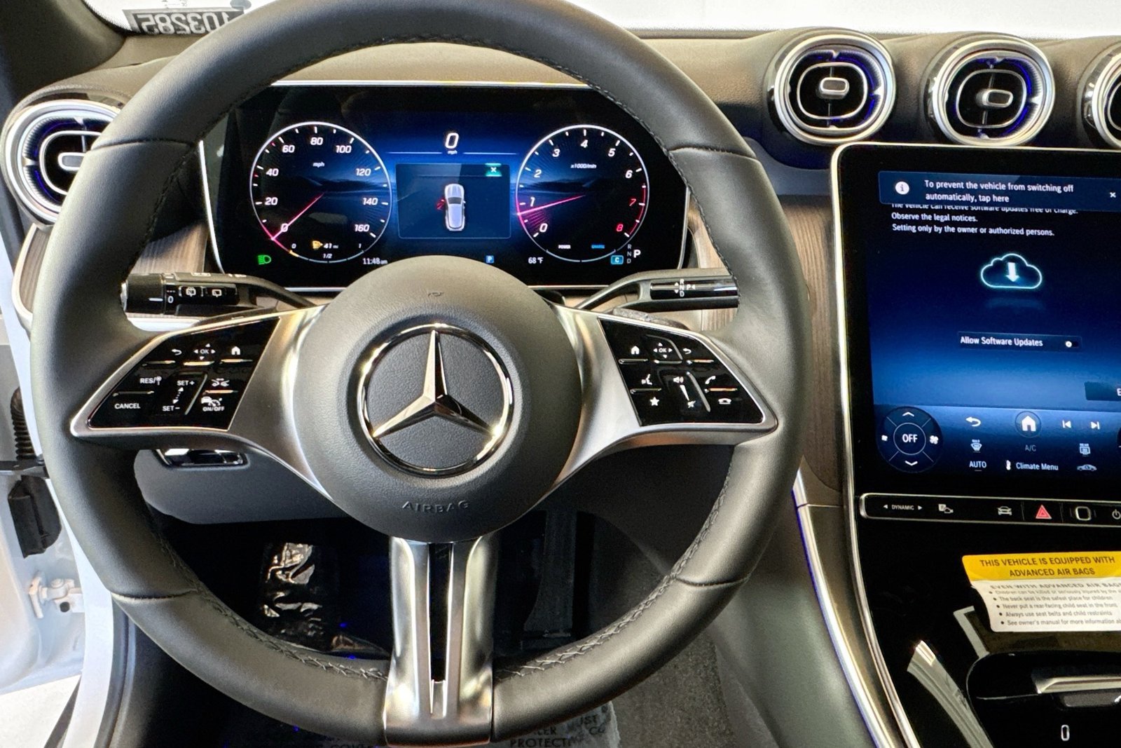 New 2026 Polar White Mercedes-Benz GLC 300 image 11