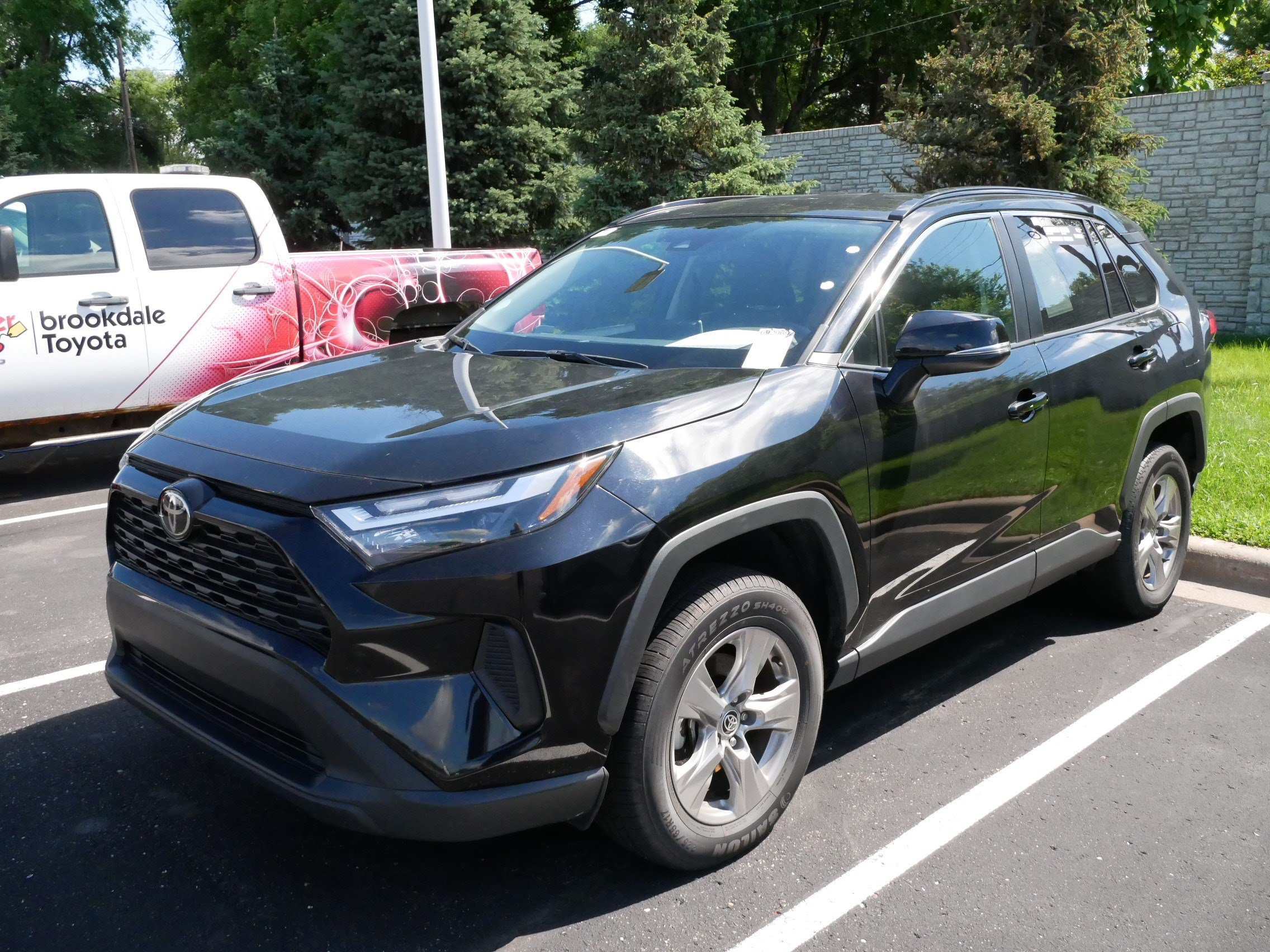 Certified 2024 Toyota RAV4 XLE with VIN 2T3P1RFV9RC453174 for sale in Brooklyn Center, Minnesota