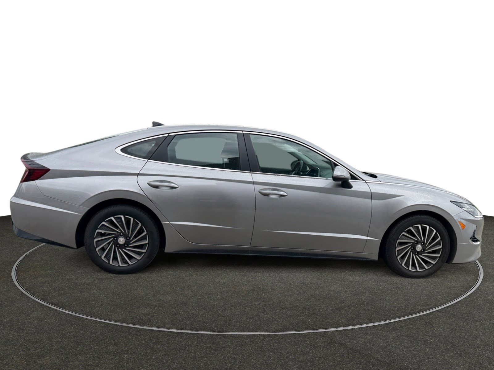 Used 2023 Curated Silver Hyundai SEL image 6