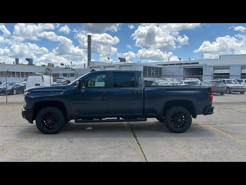 New 2026 Lakeshore Blue Metallic Chevrolet LT image 3
